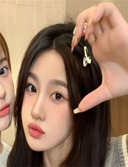 探索史上最强弟子兼一日话的奥秘：隐藏细节与深层意义